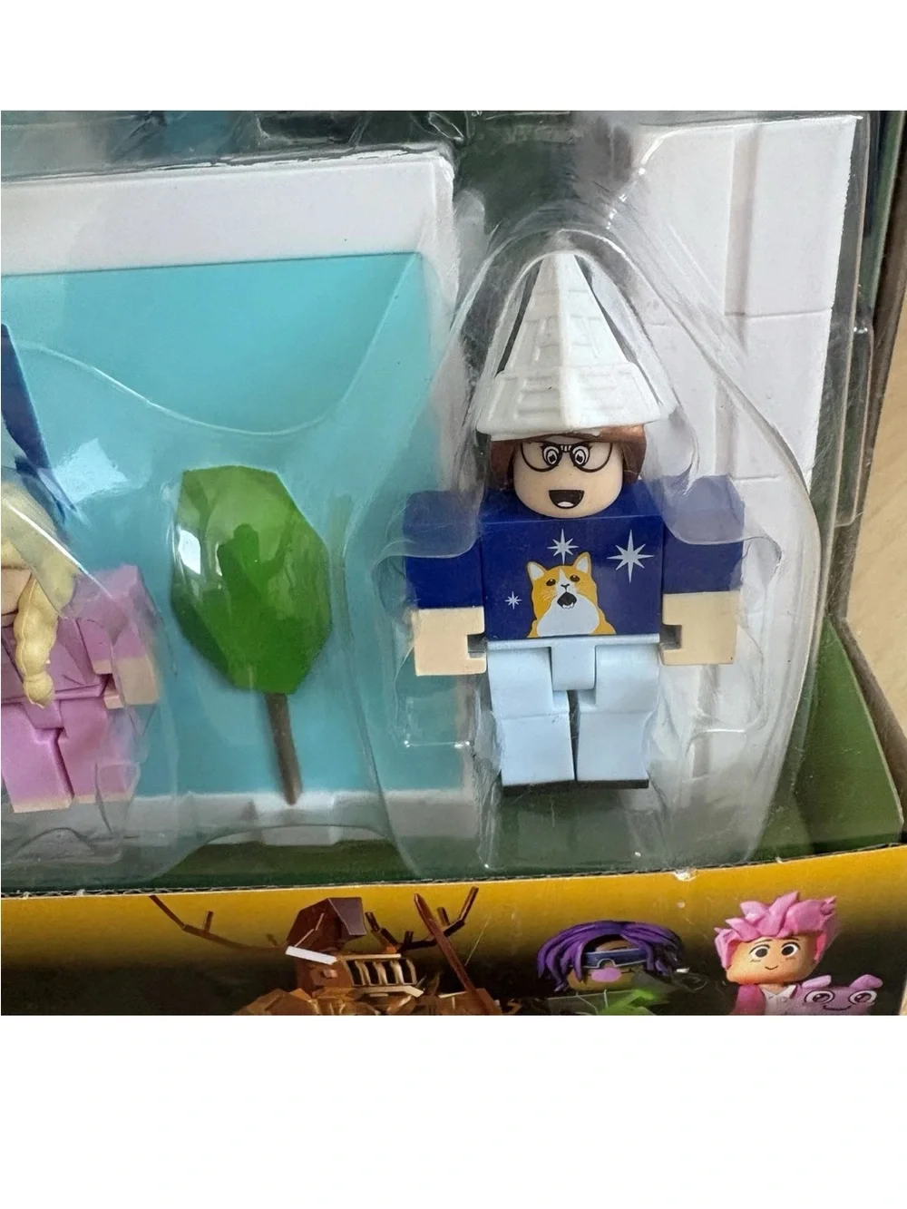 *NEW* ROBLOX Celebrity Collection Adopt Me Pet Store Deluxe Playset 40 PIECES